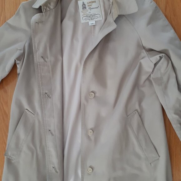 1980s London Fog Trench Rain Coat Size 8-M 45" Long - Picture 4 of 6